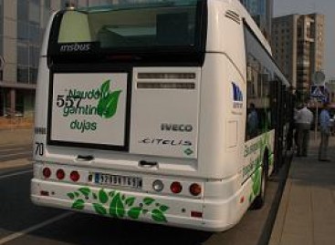 Vietoj naujų troleibusų sostinėje – nauji autobusai