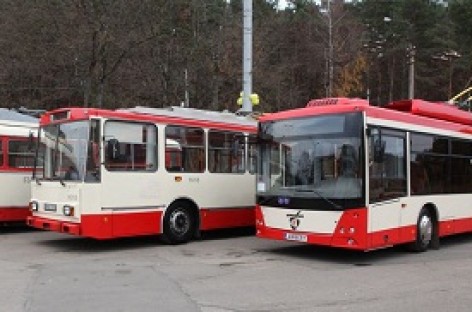 Pristatytas pirmasis Vilniuje surinktas troleibusas