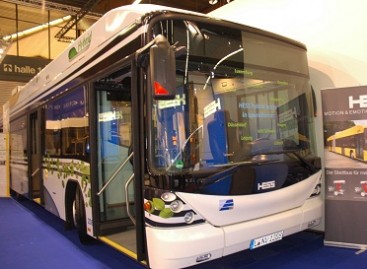 Kortrijke HESS pristatė naują hibridinį autobusą