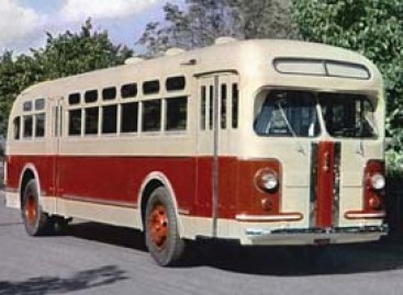 Pirmasis sovietinis vagoninis autobusas atšventė 65 metų jubiliejų