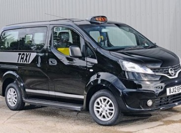 „Nissan“ pristatė elektrinį taksi miniveną