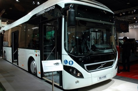 Šveicarai bendradarbiaus su „Volvo” kurdami elektrinius bei hibridinius autobusus