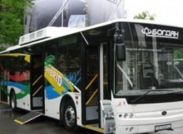 „Bogdan“ pristatė pirmąjį hibridinį autobusą