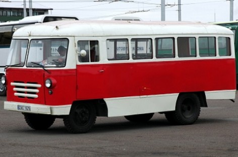 Bendrovei „Kauno autobusai“ – 80 metų