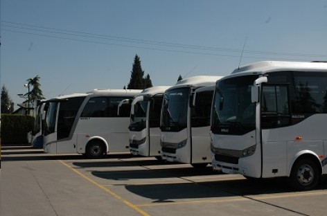 Keleivių vežėjai apsilankė „Otokar“ gamykloje Turkijoje