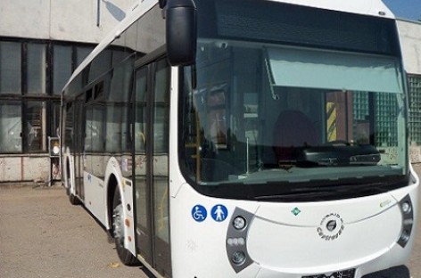 Telšiams ir Marijampolei skirti hibridiniai autobusai – jau Lietuvoje