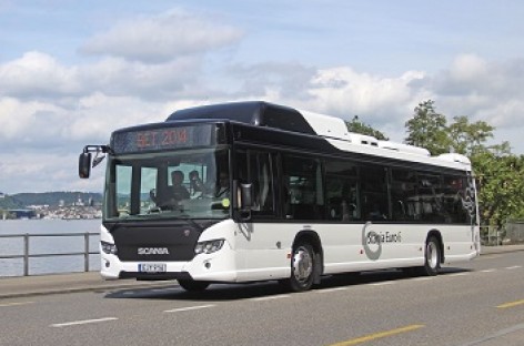 „Scania” pristatė hibridinį autobusą