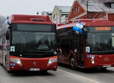 Telšiuose pristatyti nauji autobusai