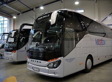 Turistiniai autobusai „Adventur 2015“ parodoje