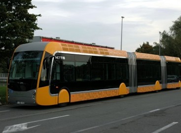 Kauniečiai įsigijo ilgiausių autobusų Lietuvoje