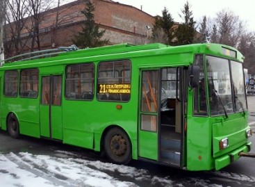 Ukrainoje atnaujintas senasis vilniečių „Škoda“ – iš arti