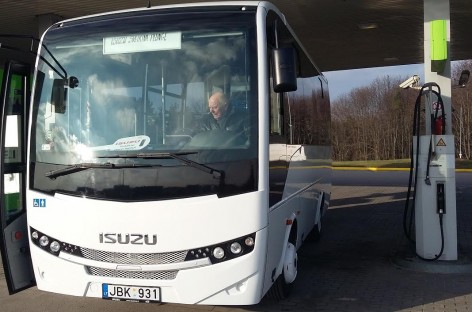 Plungės autobusu parke –  išskirtinis „Isuzu“