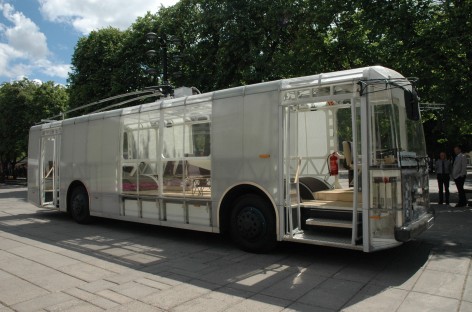 Tauragiškiams pristatytas lietuviškas elektrinis autobusas