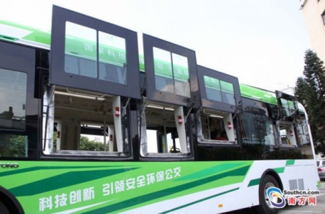 Kinijoje pristatytas saugiausias pasaulyje autobusas