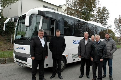 Rokiškėnai susipažino su naujais Panevėžio autobusų parko eksploatuojamais autobusais