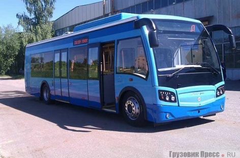 Rusijoje pristatytas suspaustas gamtines dujas naudojantis „Vichr” autobusas