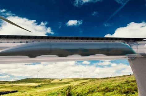 „Hyperloop” tampa realybe: pradėta gaminti pirmoji kapsulė