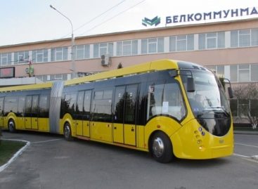 Minsko gatvėse elektriniai autobusai važinėja reguliariais maršrutais
