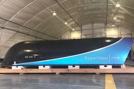 „Hyperloop One” bandymų trasoje pasiekė 310 km/val. greitį (video)