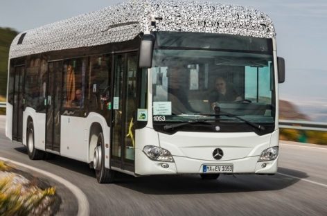 „Mercedes-Benz“ pristatė pirmąjį elektrinį autobusą