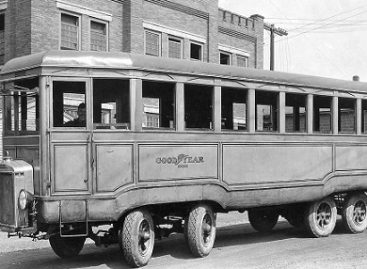 „Goodyear“ keturašiai autobusai
