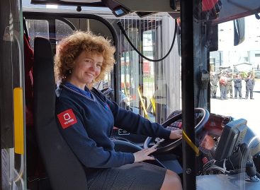 Bendrovės „Vilniaus viešasis transportas“ vairuotojams – nauja apranga