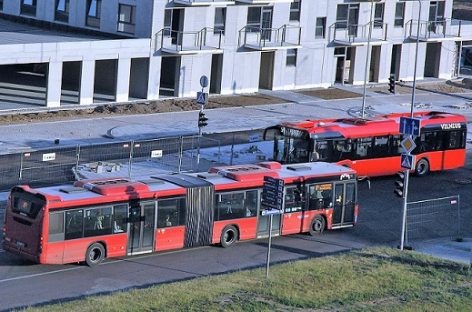 Privatininkų autobusai sostinėje tebevažinėja neplauti