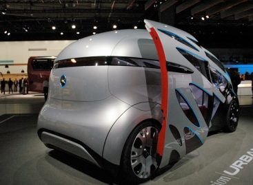 „Daimler“ koncerno stende Hanoverio IAA – „Metų autobusas“, savivaldis mikroautobusas ir kitos naujovės
