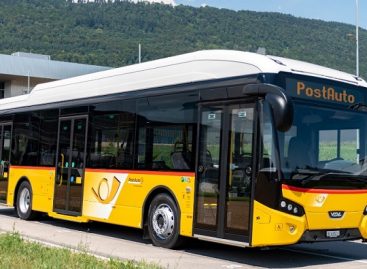 VDL Šveicarijos „Postbus“ pateikė elektrinius autobusus