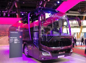 Bendrovė „Busturas“ perka naujus turistinius autobusus