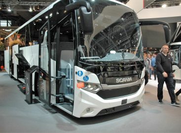 „Scania“ stende Hanoveryje – pirmasis pasaulyje dujinis turistinis autobusas
