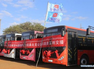 Kinija padovanojo 100 naujų autobusų Mozambikui