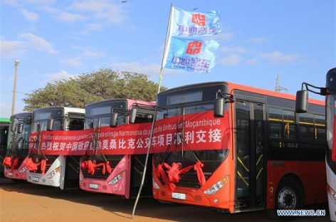 Kinija padovanojo 100 naujų autobusų Mozambikui