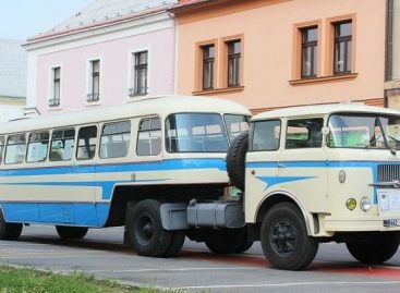 Čekiškas „Karosa NO80“ – autobusas su puspriekabe