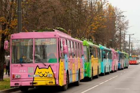 Bendrovė „Kauno autobusai“ skelbia troleibusų „Škoda“ aukcioną