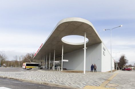 Duris atvėrė naujoji Vilkaviškio autobusų stotis