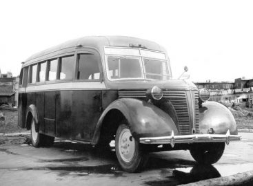 ZIS-16 – eksperimentinis ikikarinio autobuso modelis