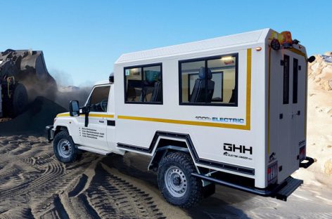 Iš „Land Cruiser“ – požeminis elektrinis autobusas