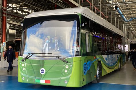 Pristatytas naujas elektrinis itališkas autobusas