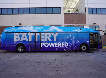 Amerikiečiai pristatė elektrinį autobusą, kuris vieną kartą įkrautomis baterijomis gali nuvažiuoti ypač ilgą atstumą