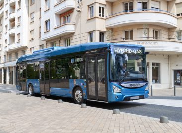 „Iveco Bus“ pateikia daugiau informacijos apie hibridinį „Urbanway“