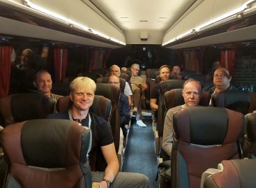 Keleivių vežėjai susipažino su naujos kartos „Scania” autobusais ir išbandė juos bandymų trasoje