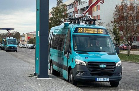 Ventspilyje – Latvijoje perdaryti elektriniai mikroautobusai