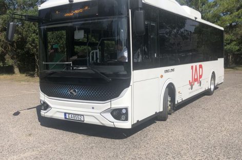 Joniškio autobusų parke – elektrinis autobusas