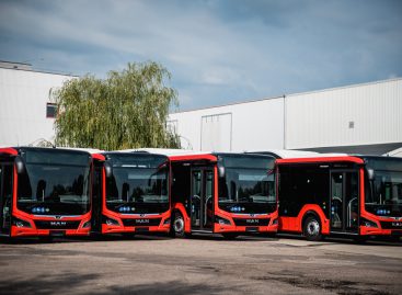 Kaune – jau visi 25 ilgieji „MAN Lion’s City” autobusai