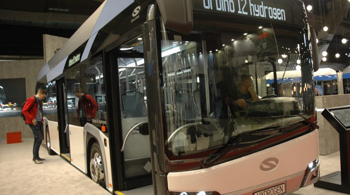 Kelno miesto vežėjai renkasi vandenilinius „Solaris“ autobusus