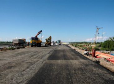 Įsibėgėja kelio Molėtai-Utena rekonstrukcija: išardyta 15 tūkst. tonų senos kelio dangos