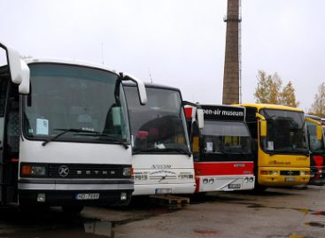 Europos Parlamentas apribojo sunkvežimių ir autobusų taršą