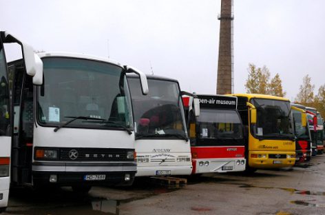 Europos Parlamentas apribojo sunkvežimių ir autobusų taršą