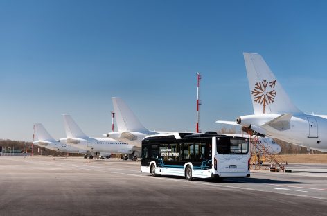 Lietuvos oro uostai pirks elektra varomus autobusus keleiviams Vilniaus oro uoste aptarnauti
